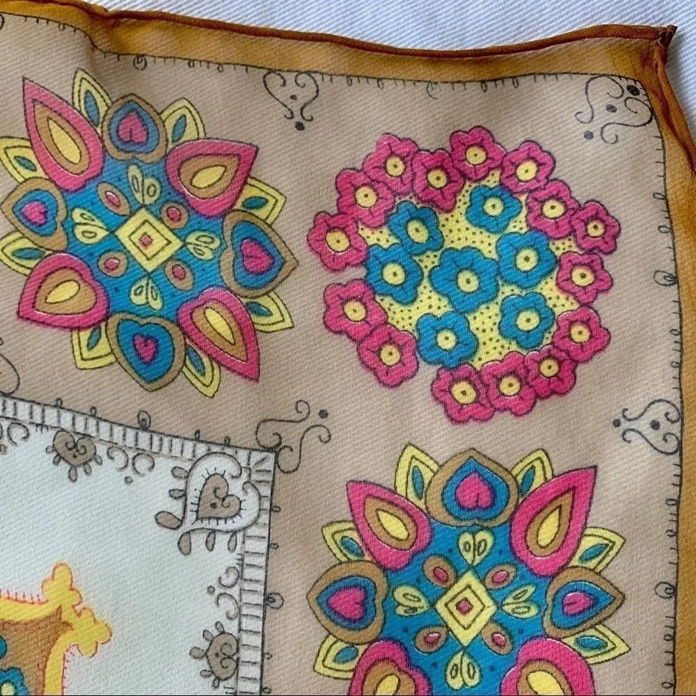 Vtg silk detailed design beige, blue, pink yellow